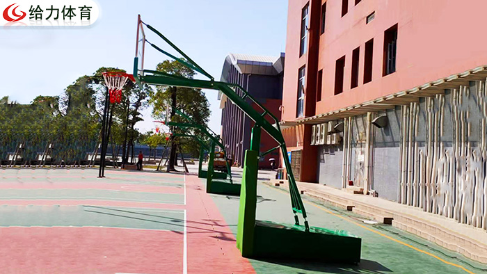 江門可移動(dòng)籃球架價(jià)錢