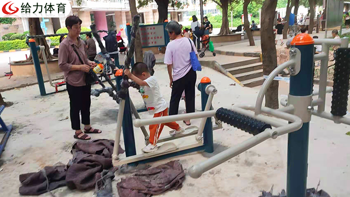 小區(qū)健身器材廠(chǎng)家