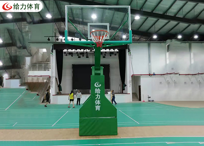 移動(dòng)籃球架