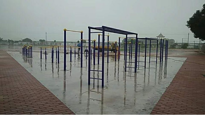 學(xué)校健身器材