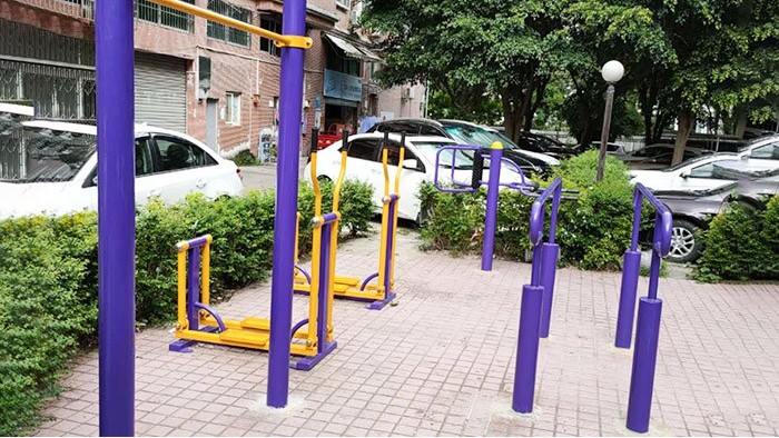 佛山戶外健身器材廠家直銷佛山給力器材拼的是實力做的是質(zhì)量現(xiàn)貨安裝