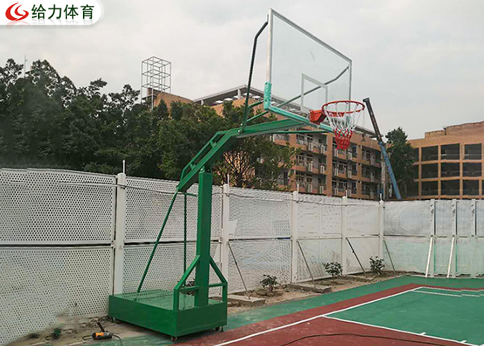 籃球架廠家直銷(xiāo)