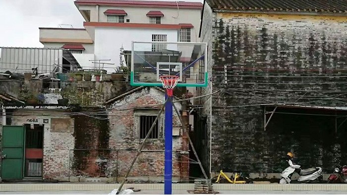 獨(dú)柱籃球架