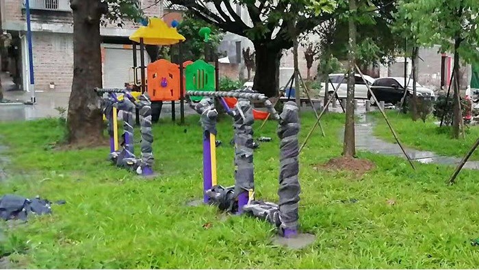 小區(qū)健身器材